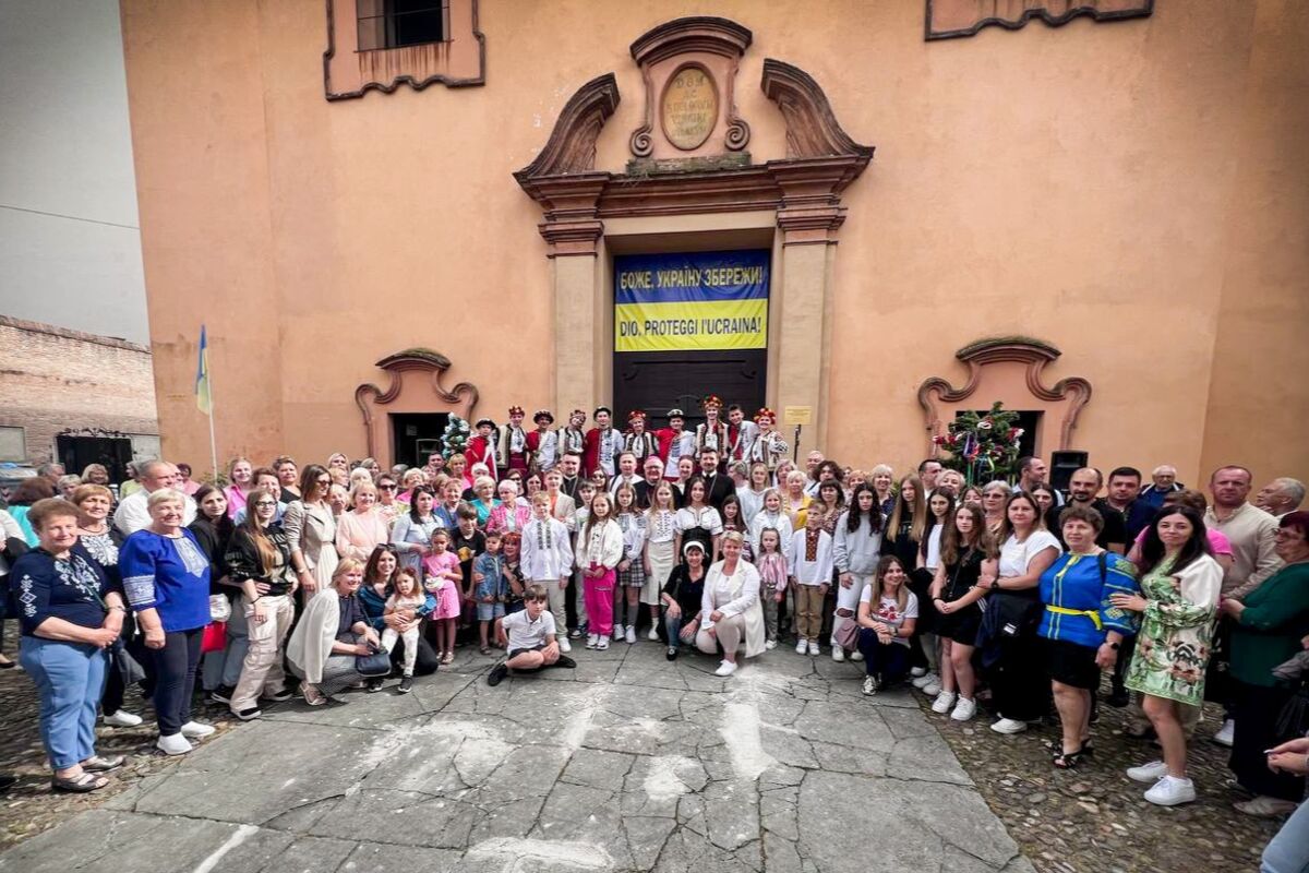 Celebrazione del quinto anniversario del centro parrocchiale «Luce dalla Luce» a Ferrara nella Giornata Internazionale dei Bambini