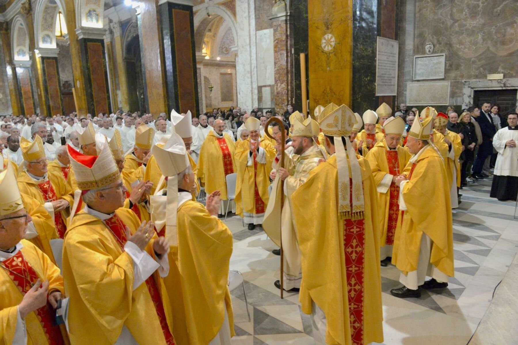 Il Protosincello dell’Esarcato Apostolico ha partecipato alla consacrazione del più giovane Vescovo d’Italia