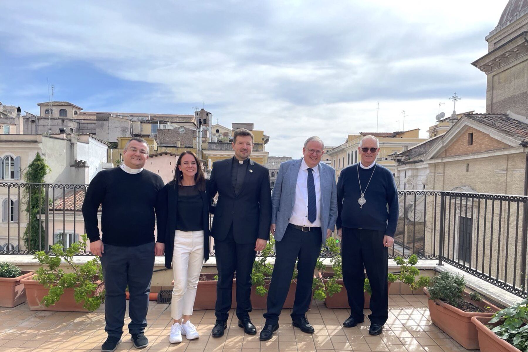 La Curia dell’Esarcato Apostolico è stata visitata dal rappresentante dell’Opera caritativa «Porticus»