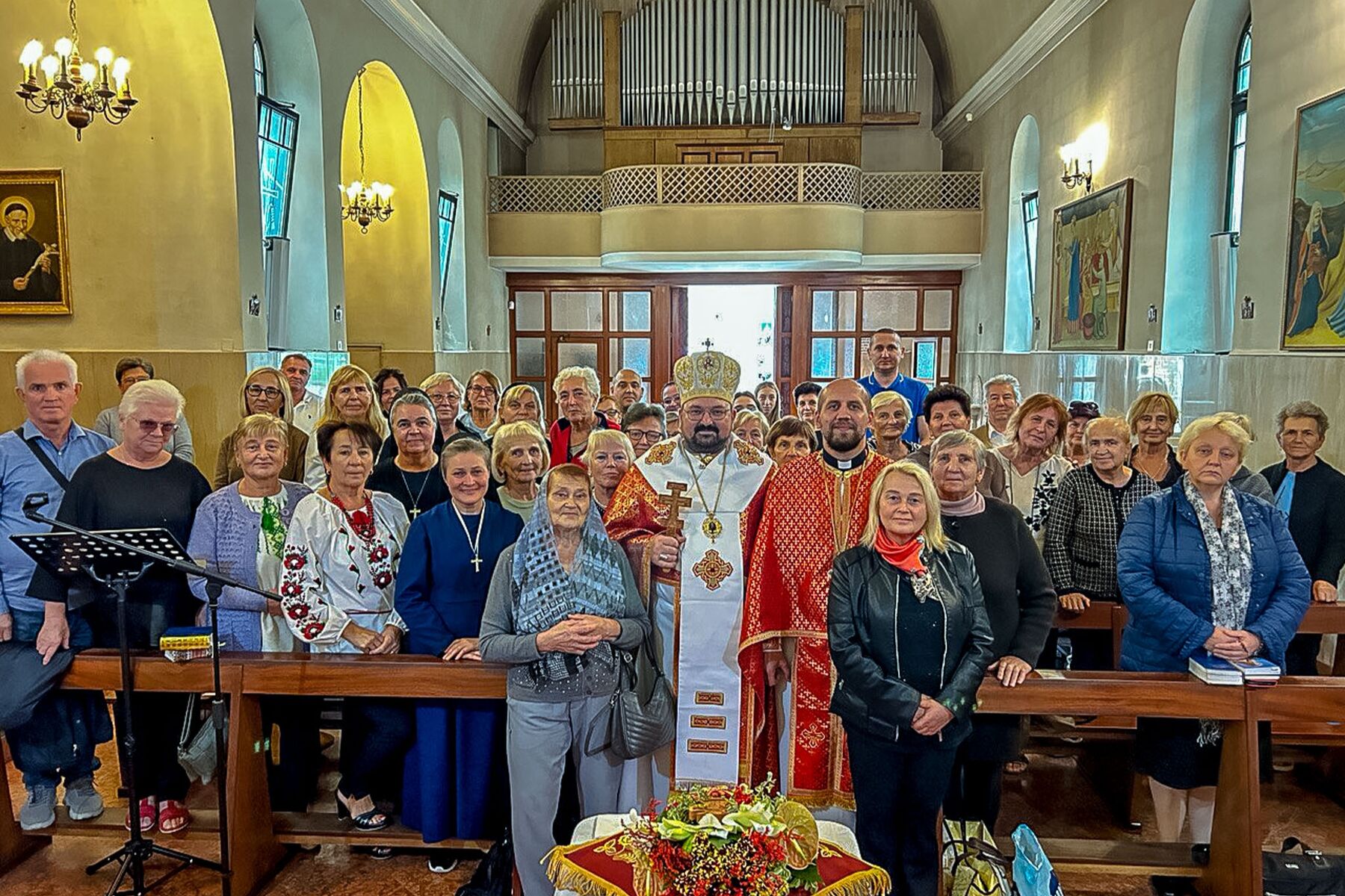 Владика Петро Голіней відвідав українські громади в містах Ріміні, Каттоліка і Пезаро