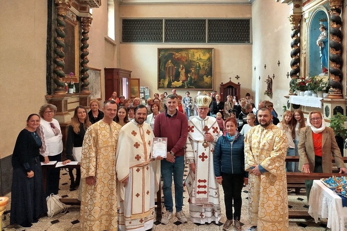 Il Vescovo Dionisio Lachovicz in visita pastorale alla comunità di Chiavari