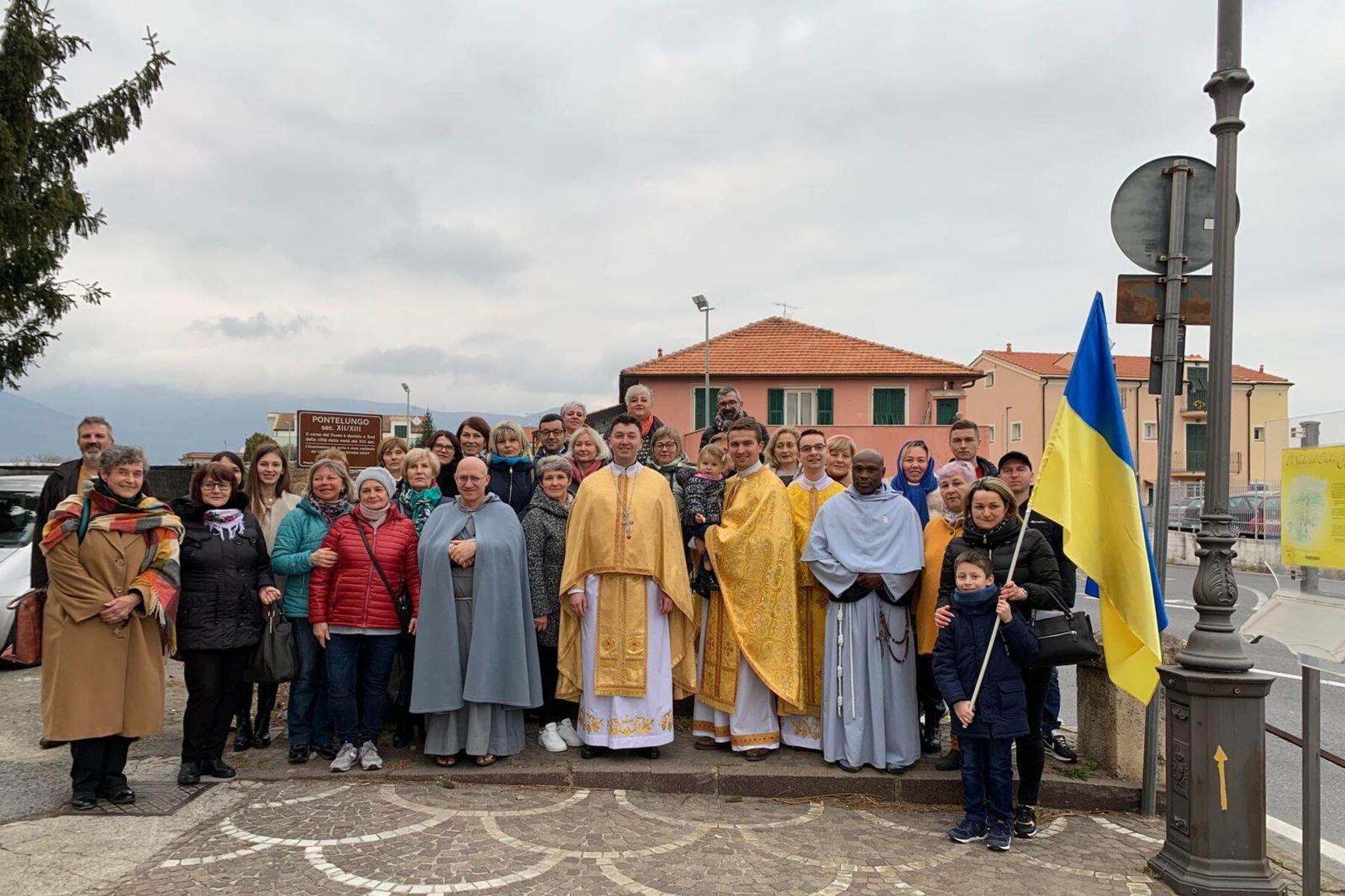 У м. Альбенга відслужили першу Святу Літургію для новоствореної української громади