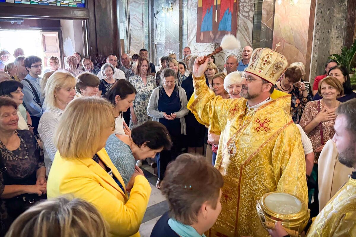 «La santità si manifesta nelle persone che vivono le virtù cristiane eroiche»: le parole del Vescovo Mykhaylo Bubniy nella Cattedrale
