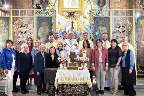 «Il sacerdozio è un dono, per il quale vogliamo ringraziare Dio»: nella Cattedrale si è svolta una preghiera commemorativa per l’anniversario del sacerdozio del parroco 