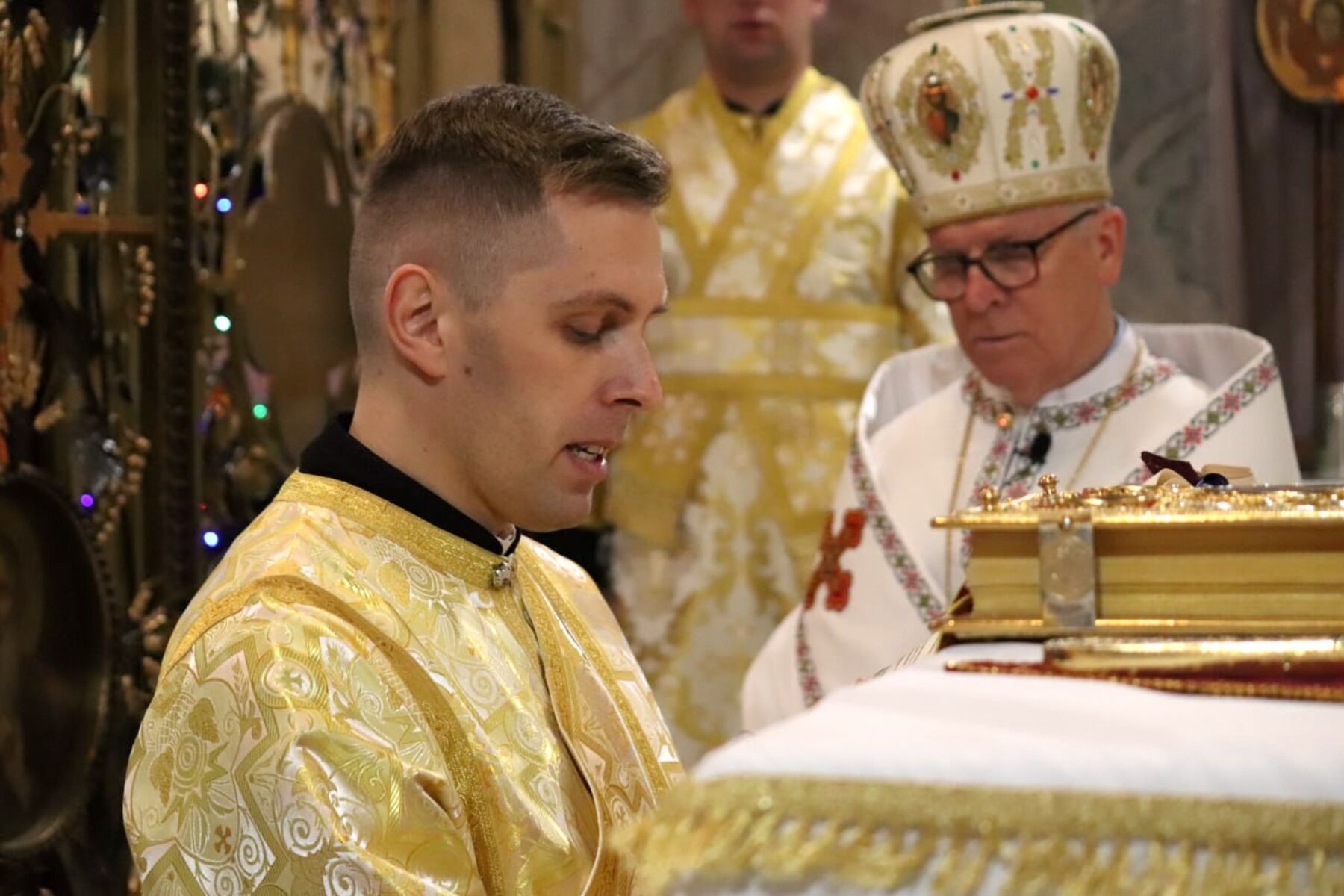 L’Esarca Apostolico ha ordinato un nuovo sacerdote nella Chiesa Cattedrale