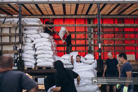 До України вирушила 157-ма вантажівка гуманітарної допомоги від «Святої Софії»